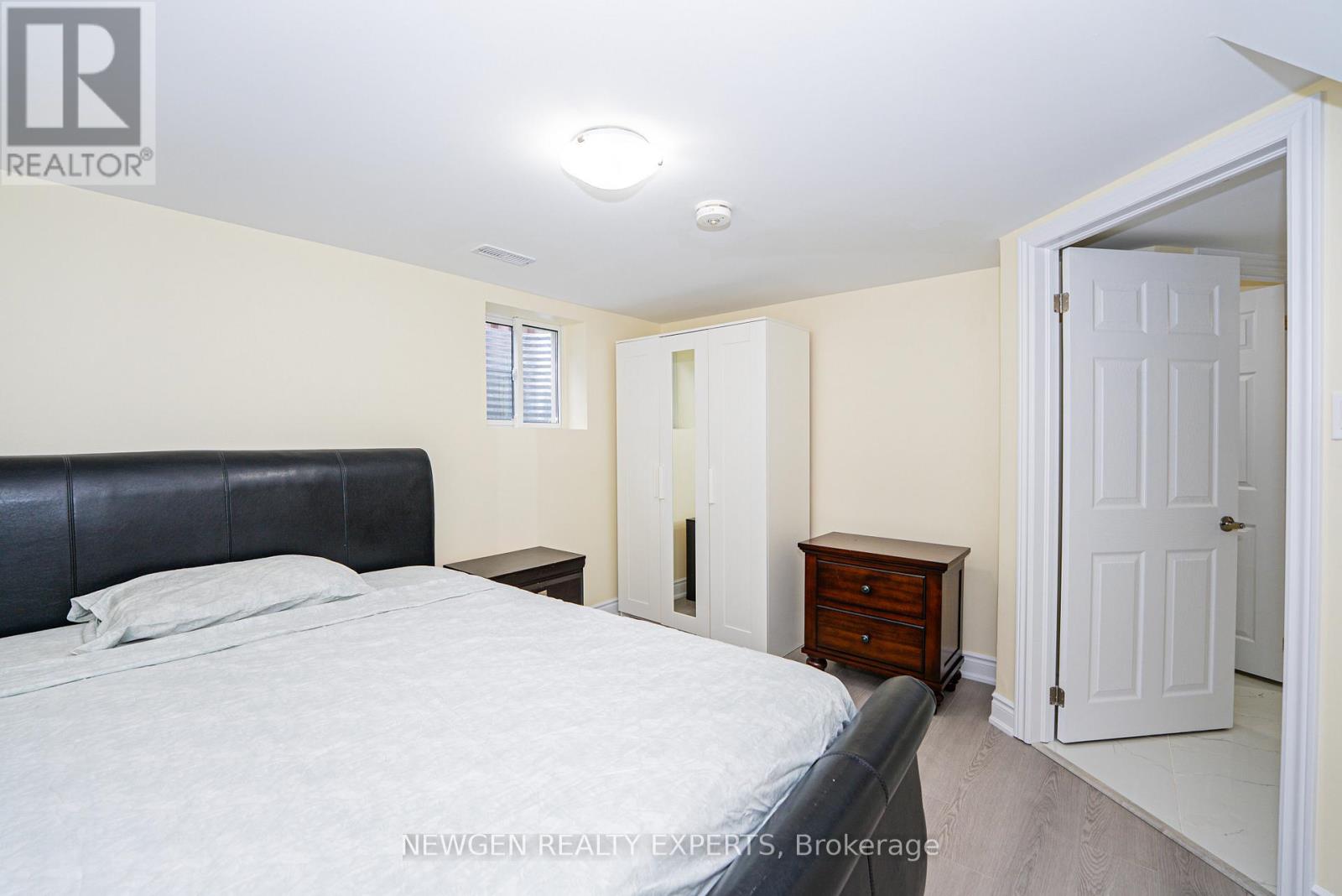 Lower - 3084 Spring Creek Crescent, Mississauga, Ontario  L5N 4R7 - Photo 17 - W12881136