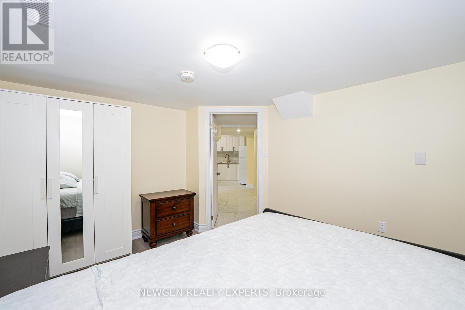 Lower - 3084 Spring Creek Crescent, Mississauga, Ontario  L5N 4R7 - Photo 18 - W12881136