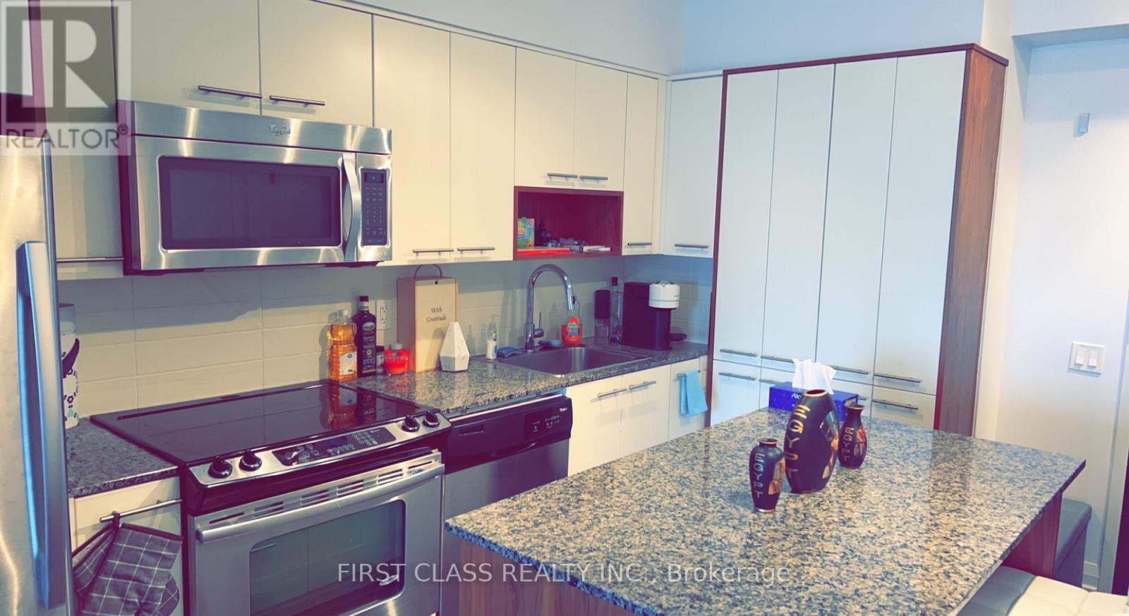 1508 - 5 Valhalla Inn Road, Toronto (Islington-City Centre West), Ontario  M9B 0B1 - Photo 13 - W12881180