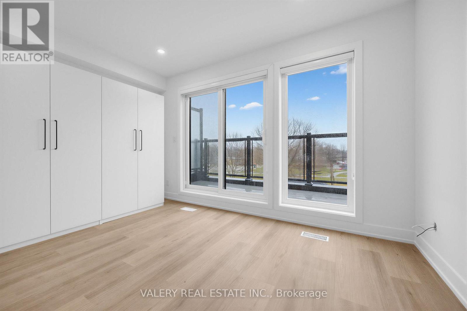 B - 1115 Islington Avenue, Toronto (Stonegate-Queensway), Ontario  M8Z 4S3 - Photo 14 - W12881194