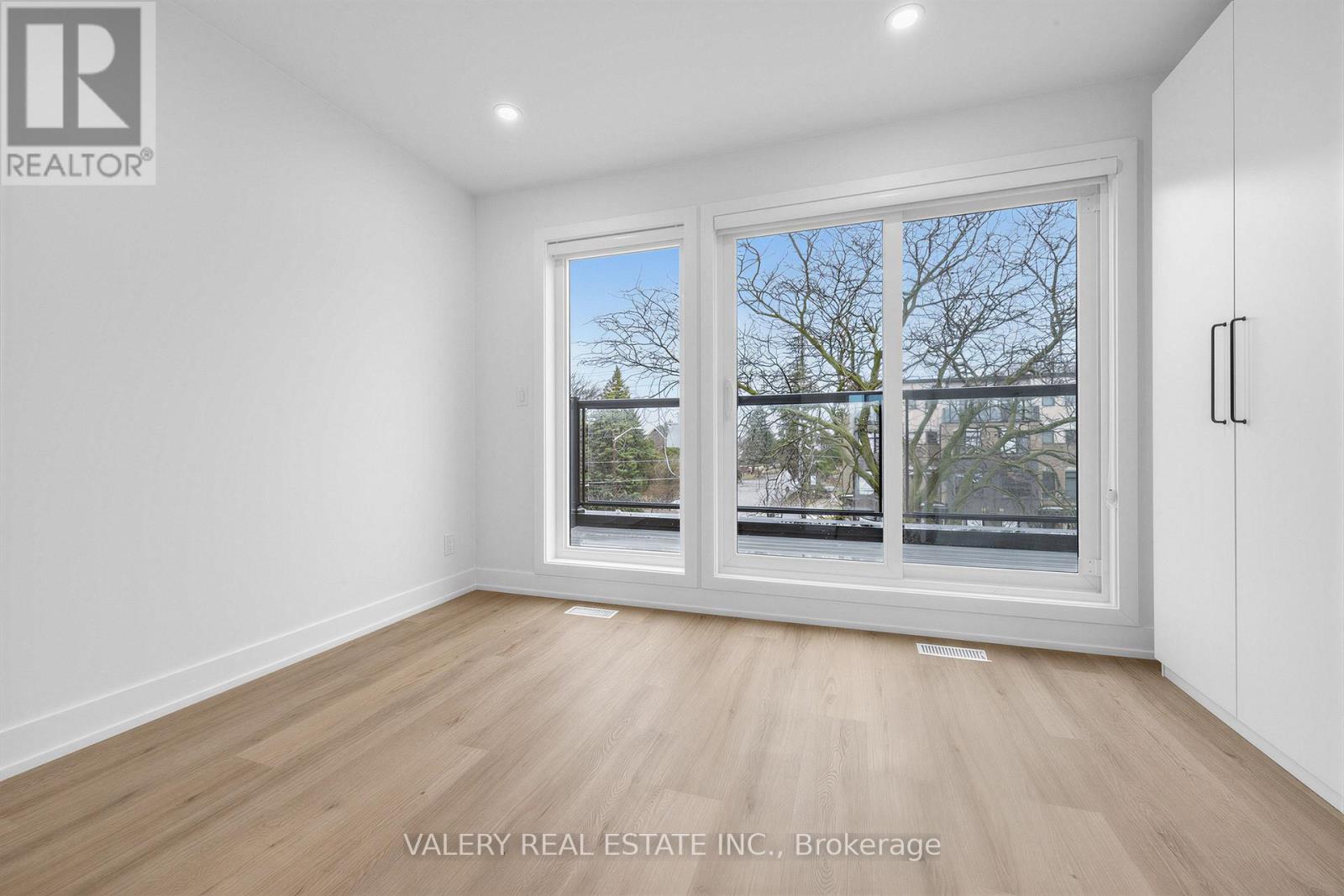 B - 1115 Islington Avenue, Toronto (Stonegate-Queensway), Ontario  M8Z 4S3 - Photo 18 - W12881194