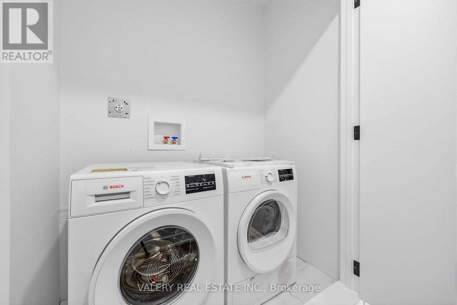 B - 1115 Islington Avenue, Toronto (Stonegate-Queensway), Ontario  M8Z 4S3 - Photo 22 - W12881194