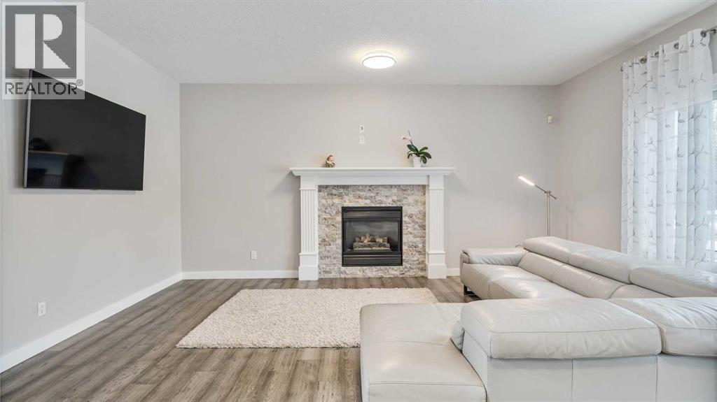 39 Mt Douglas Point Se, Calgary, Alberta  T2Z 3J6 - Photo 5 - A2289197