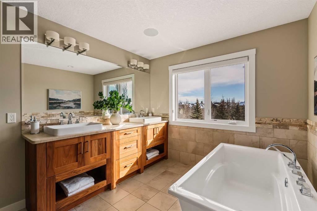 10 Aspen Summit Green Sw, Calgary, Alberta  T3H 0T6 - Photo 28 - A2292132