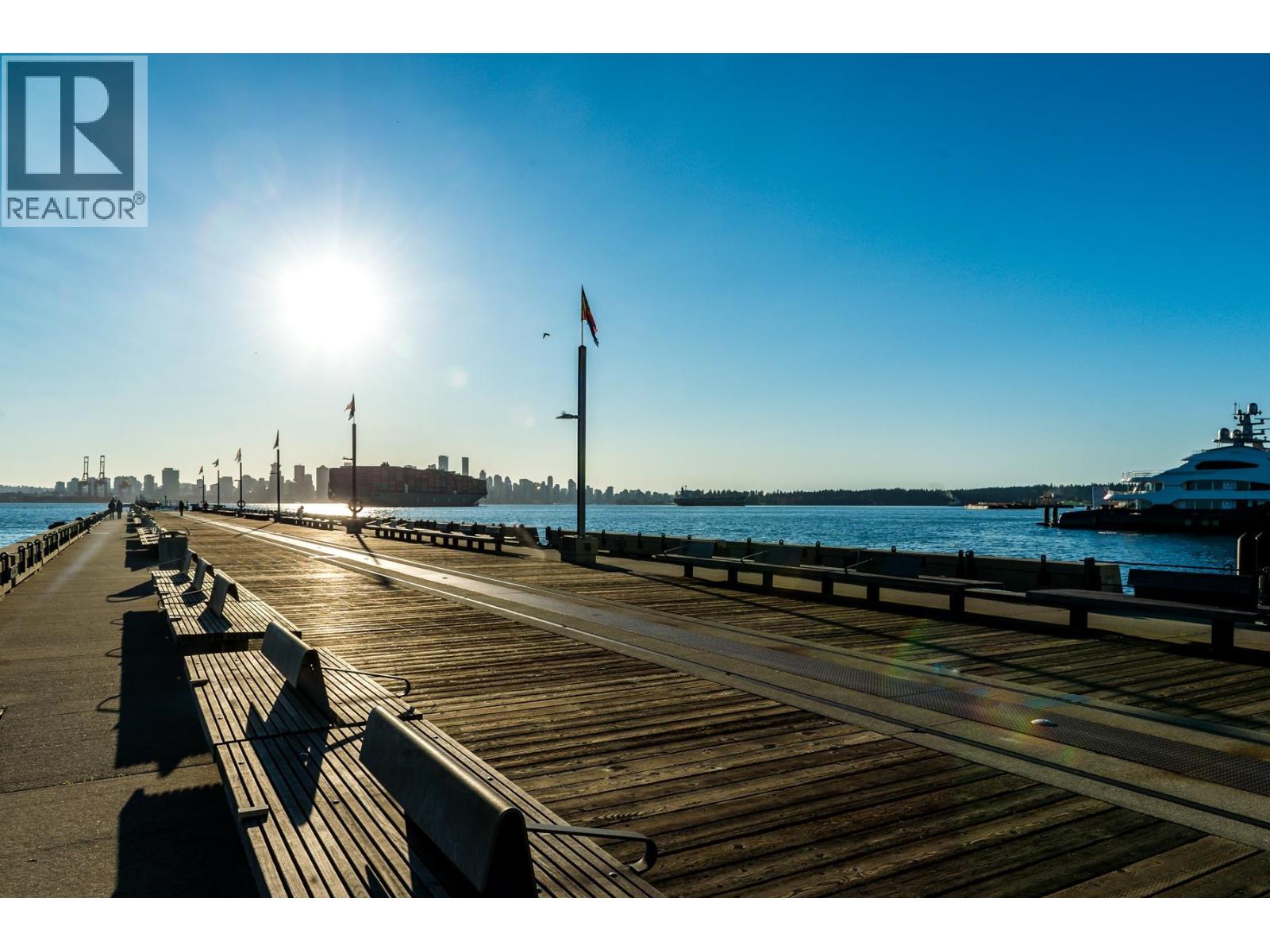 203 330 E 1st Street, North Vancouver, British Columbia  V7L 1B5 - Photo 37 - R3092002