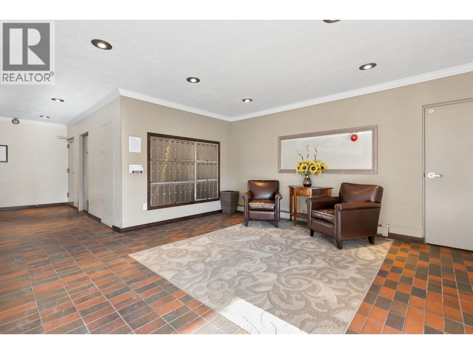 203 330 E 1st Street, North Vancouver, British Columbia  V7L 1B5 - Photo 27 - R3092002