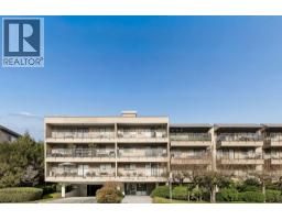 <div class="price">$619,000</div> 203 330 E 1st Street, North Vancouver<br><div style="margin-bottom:8px;"><small>Sutton Group-West Coast Realty</small></div><div class='bed_bath'>2 Bed | 1 Bath</div>