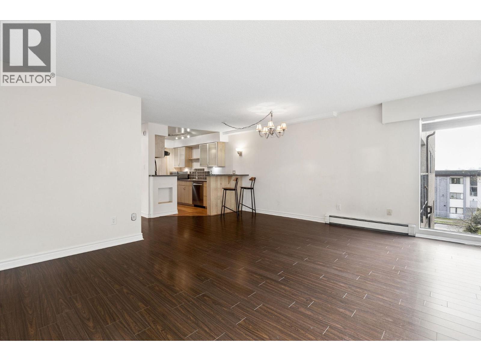 203 330 E 1st Street, North Vancouver, British Columbia  V7L 1B5 - Photo 5 - R3092002