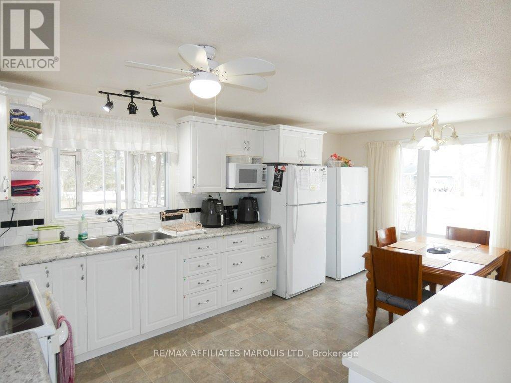 9 Sutton Drive, Edwardsburgh/cardinal, Ontario  K0E 1T1 - Photo 8 - X12879154