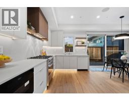 <div class="price">$1,298,800</div> 1135 W 33rd Avenue, Vancouver<br><div style="margin-bottom:8px;"><small>RE/MAX Select Properties</small></div><div class='bed_bath'>2 Bed | 2 Bath</div>