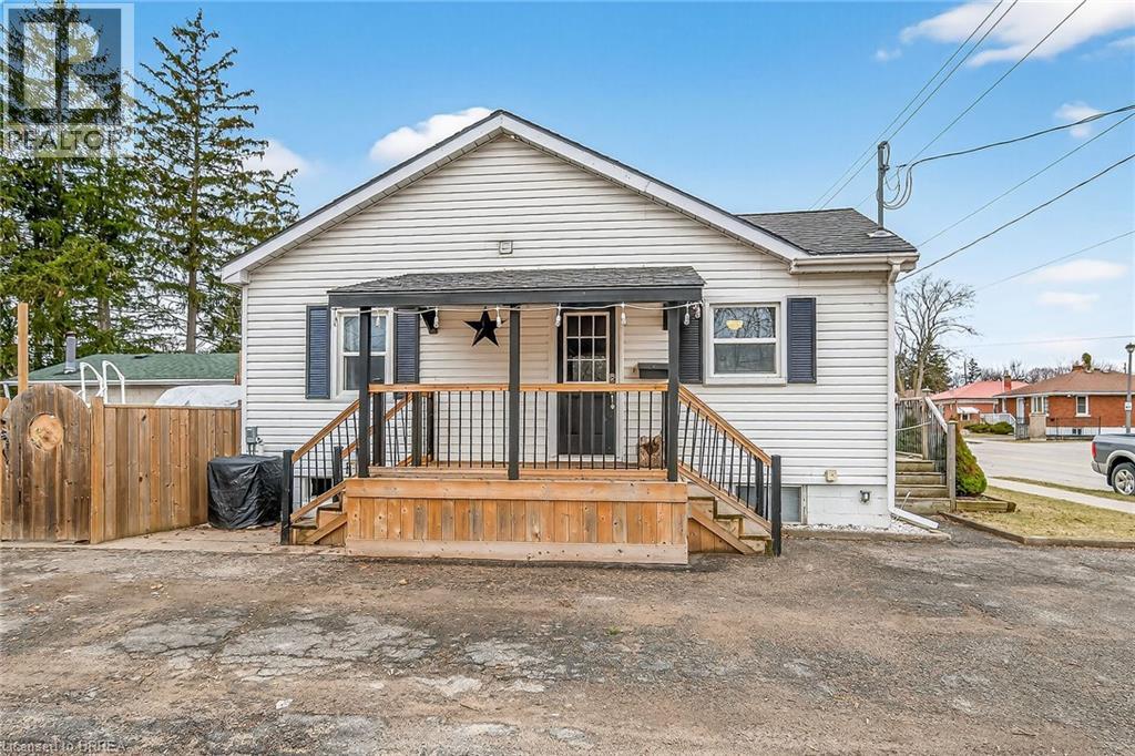 72 Morton Avenue, Brantford, Ontario  N3R 2N8 - Photo 3 - 40812114