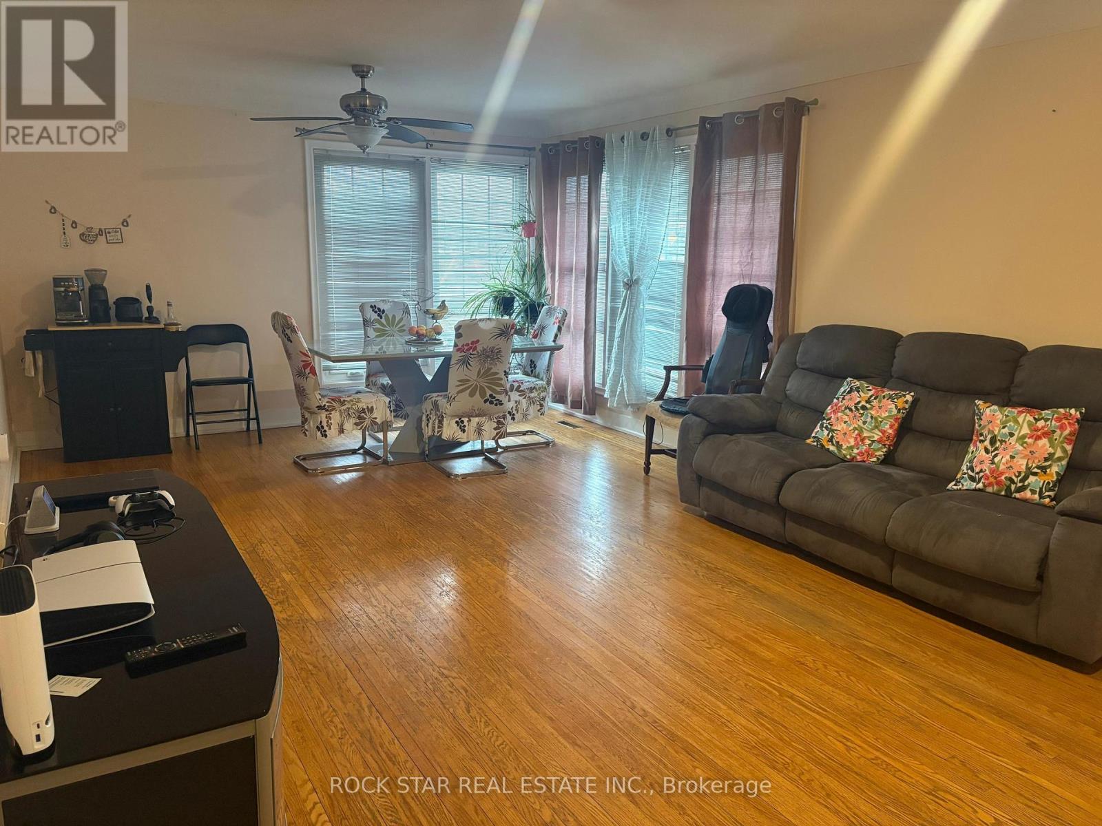 3616 Dorchester Road, Niagara Falls, Ontario  L2J 3A5 - Photo 4 - X12881096