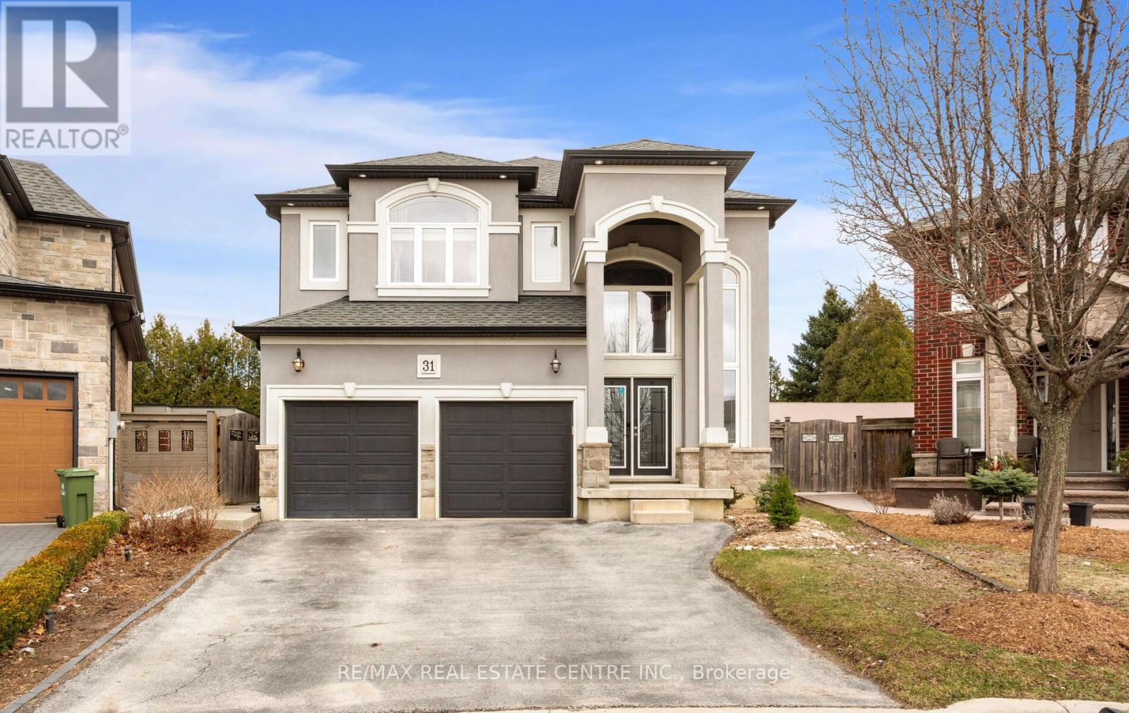 31 RIANNA COURT, Hamilton, Ontario