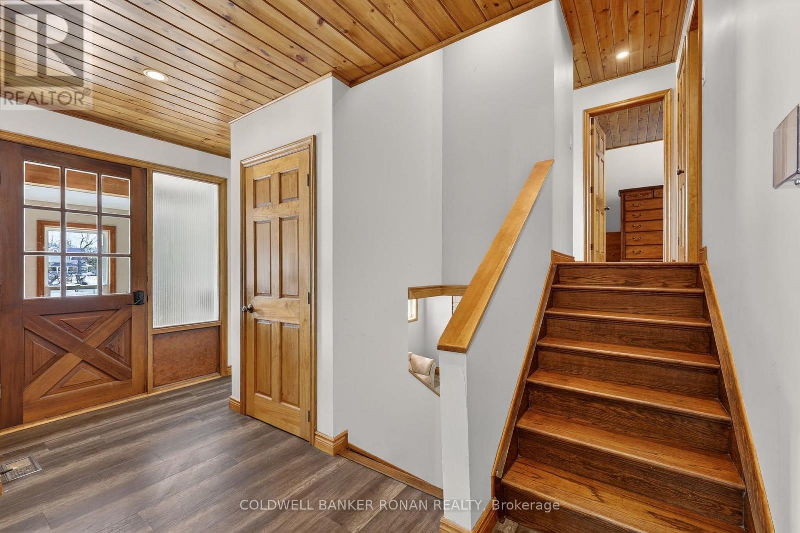 363 Santas Village Road, Bracebridge, Ontario  P1L 1W8 - Photo 11 - X12881152