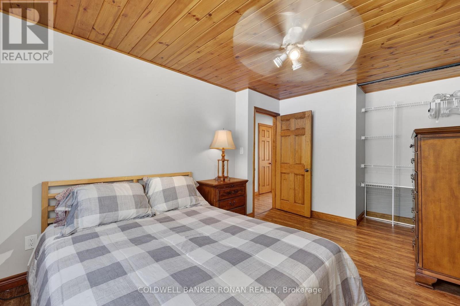 363 Santas Village Road, Bracebridge, Ontario  P1L 1W8 - Photo 17 - X12881152