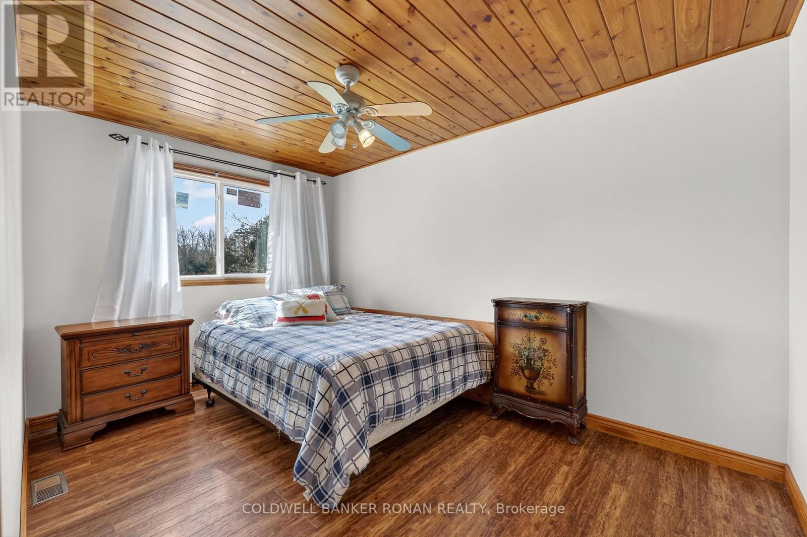 363 Santas Village Road, Bracebridge, Ontario  P1L 1W8 - Photo 19 - X12881152