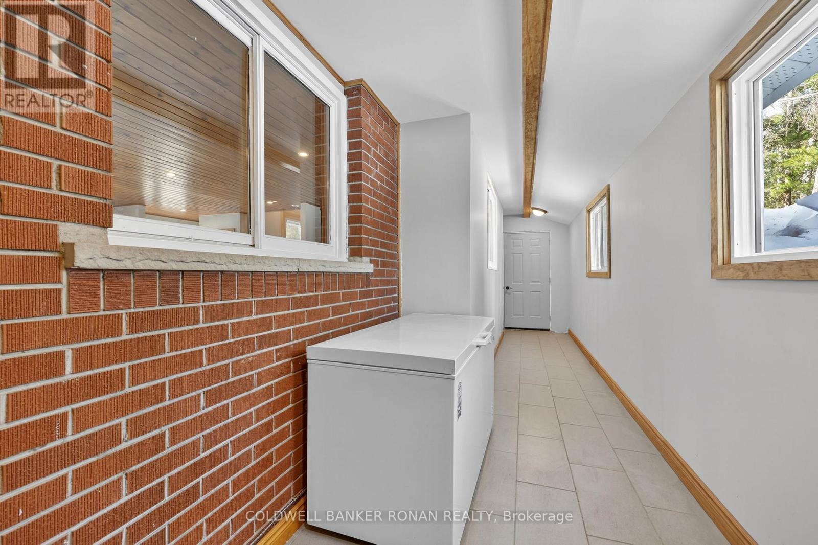 363 Santas Village Road, Bracebridge, Ontario  P1L 1W8 - Photo 31 - X12881152