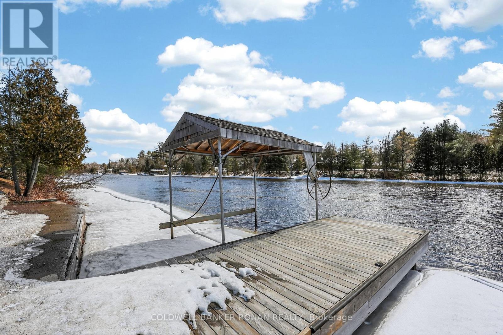 363 Santas Village Road, Bracebridge, Ontario  P1L 1W8 - Photo 38 - X12881152