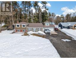 363 SANTAS VILLAGE ROAD, Bracebridge, Ontario