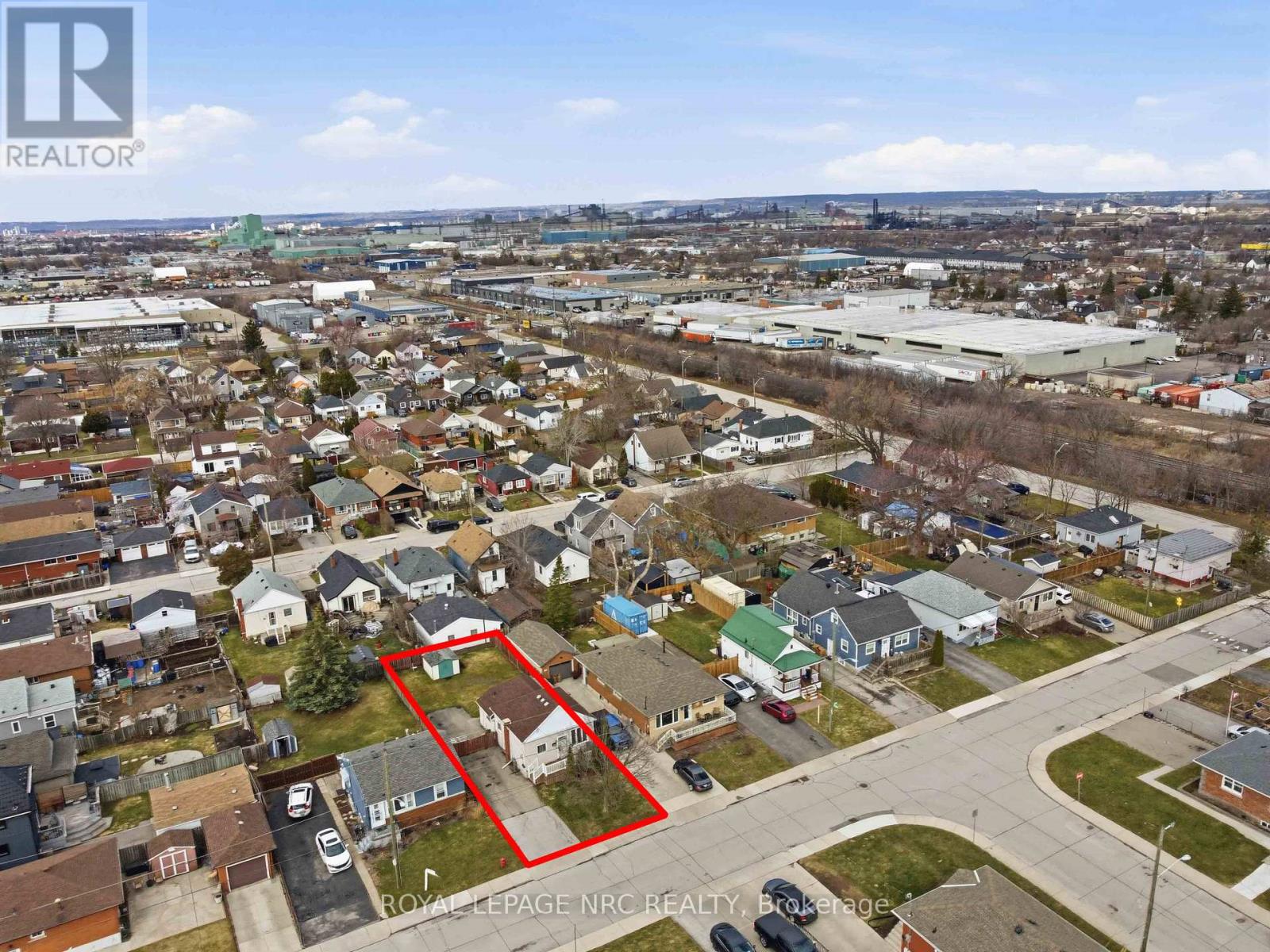 421 Talbot Street, Hamilton, Ontario  L8H 6T6 - Photo 4 - X12881158