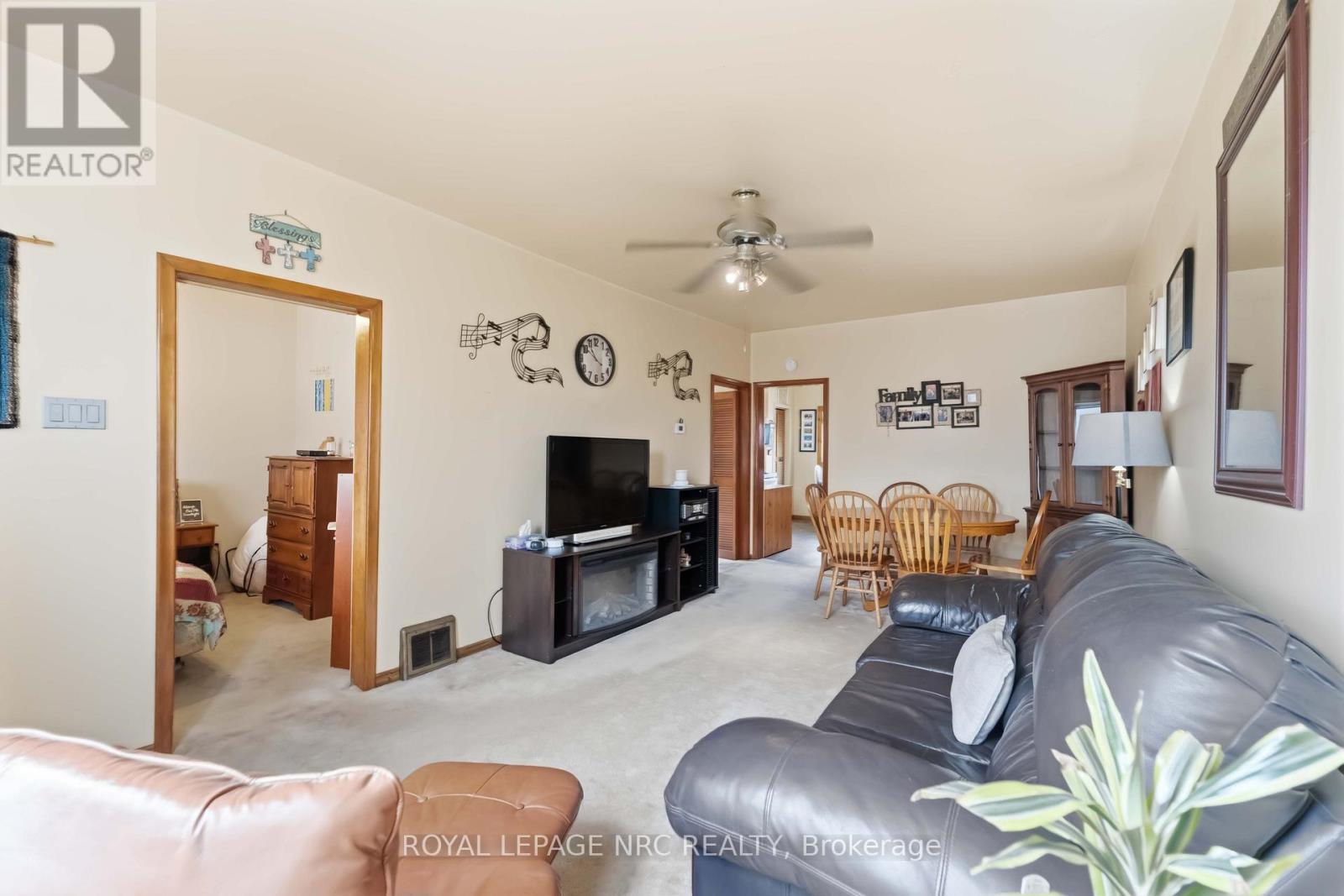 421 Talbot Street, Hamilton, Ontario  L8H 6T6 - Photo 9 - X12881158