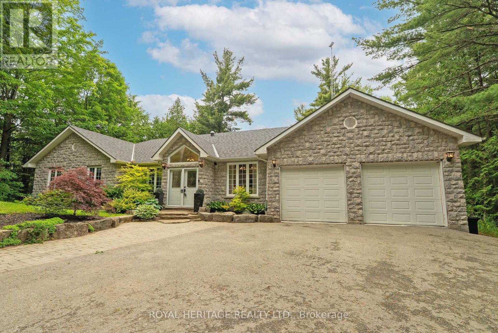 9015 Mosport Road, Clarington, Ontario  L0B 1M0 - Photo 2 - E12881218