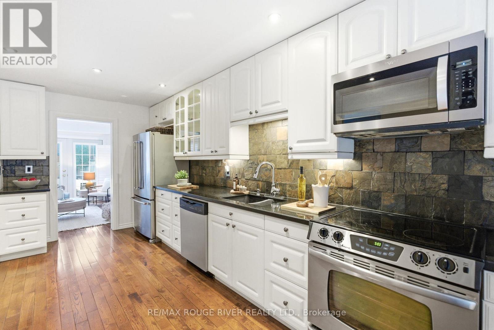 59 Muir Crescent, Whitby, Ontario  L1P 1B5 - Photo 8 - E12881362