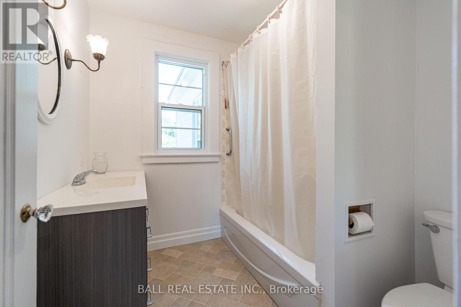 74 King Street, Kawartha Lakes (Bobcaygeon), Ontario  K0M 1A0 - Photo 30 - X12881308