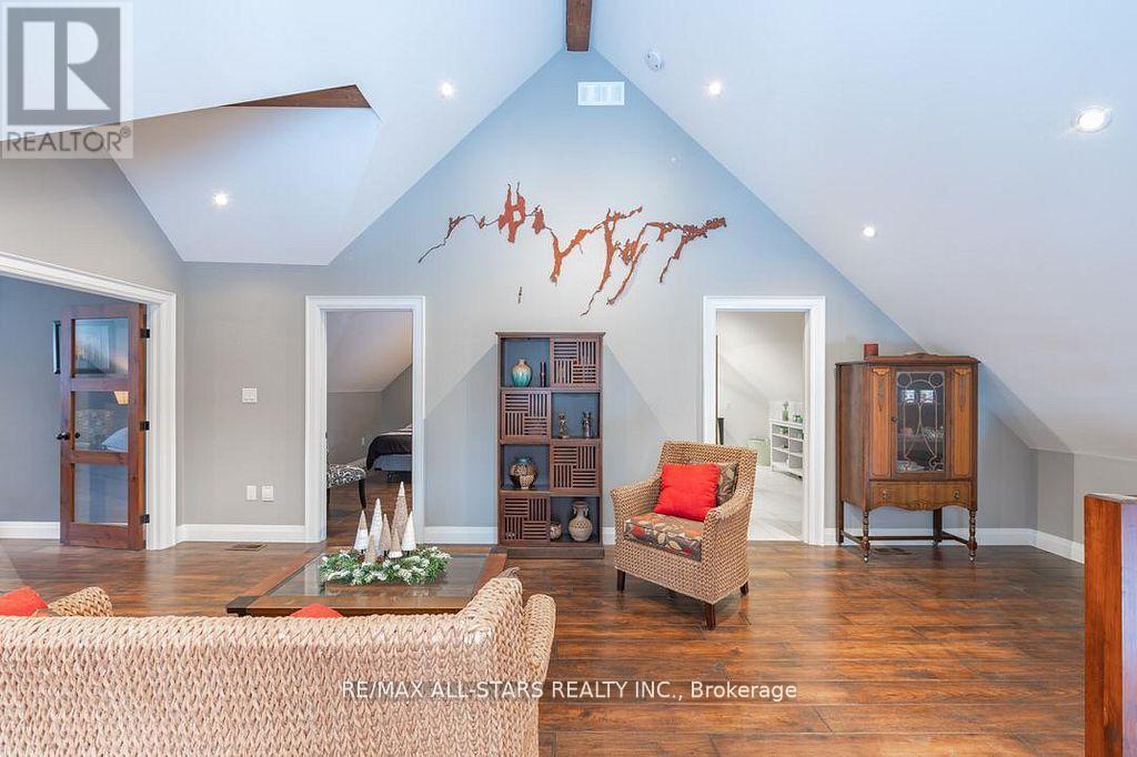 316 1/2 Riverside Drive, Kawartha Lakes, Ontario  K0M 1A0 - Photo 27 - X12881410