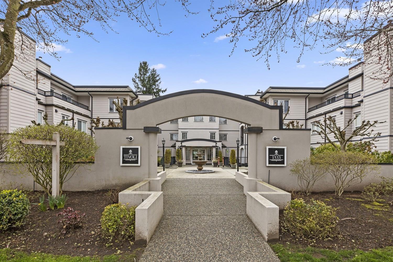 204 1533 Best Street, White Rock, British Columbia  V4B 4E9 - Photo 2 - R3099111