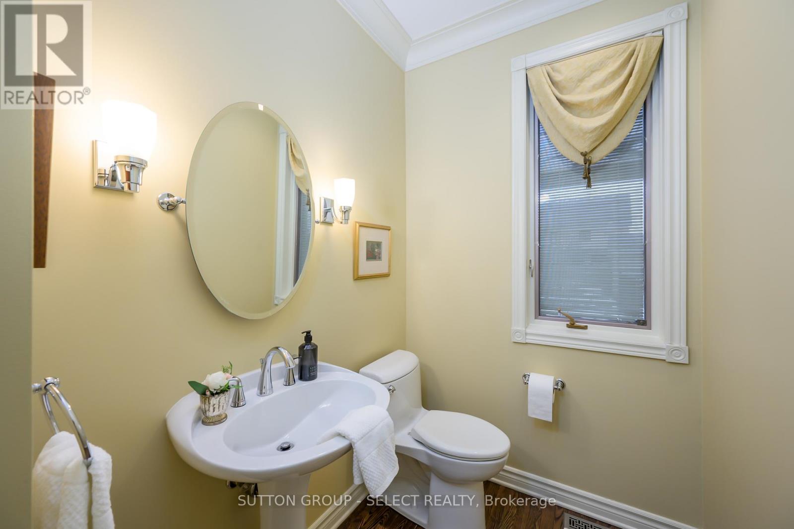 95 Highland Woods Court, London South, Ontario  N6C 5X2 - Photo 19 - X12881316