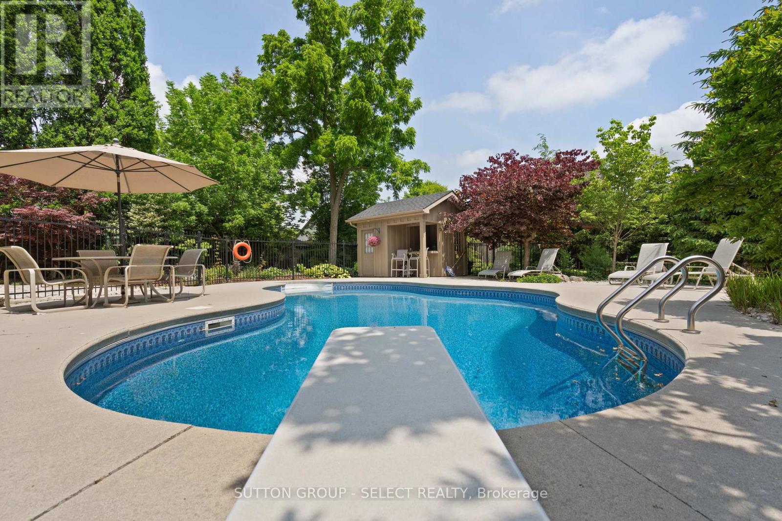 95 Highland Woods Court, London South, Ontario  N6C 5X2 - Photo 36 - X12881316