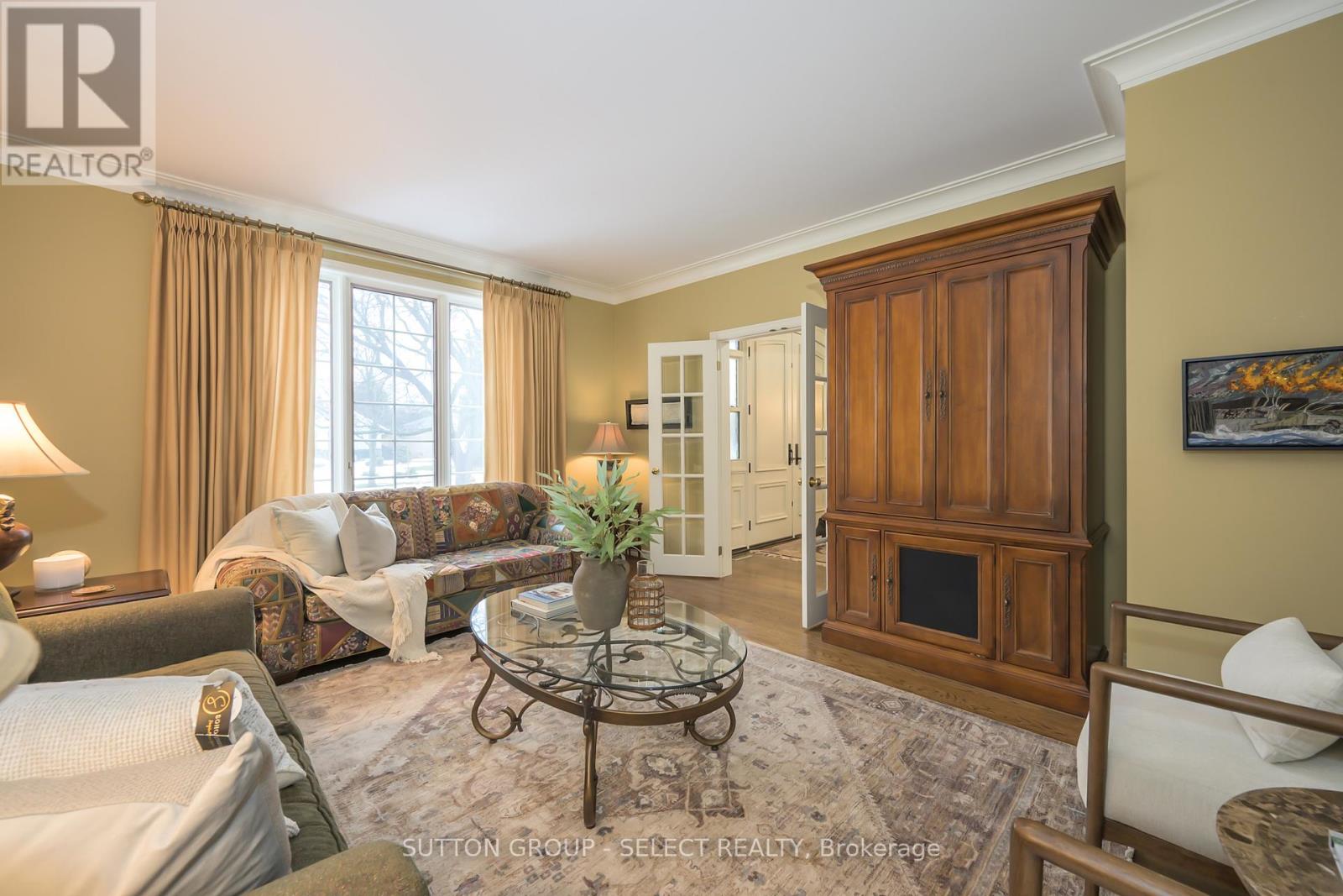 95 Highland Woods Court, London South, Ontario  N6C 5X2 - Photo 7 - X12881316