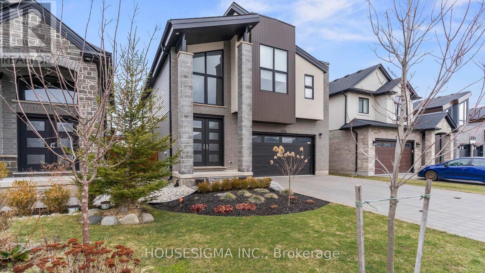 1754 Brayford Avenue, London South, Ontario  N6K 0H4 - Photo 2 - X12881332