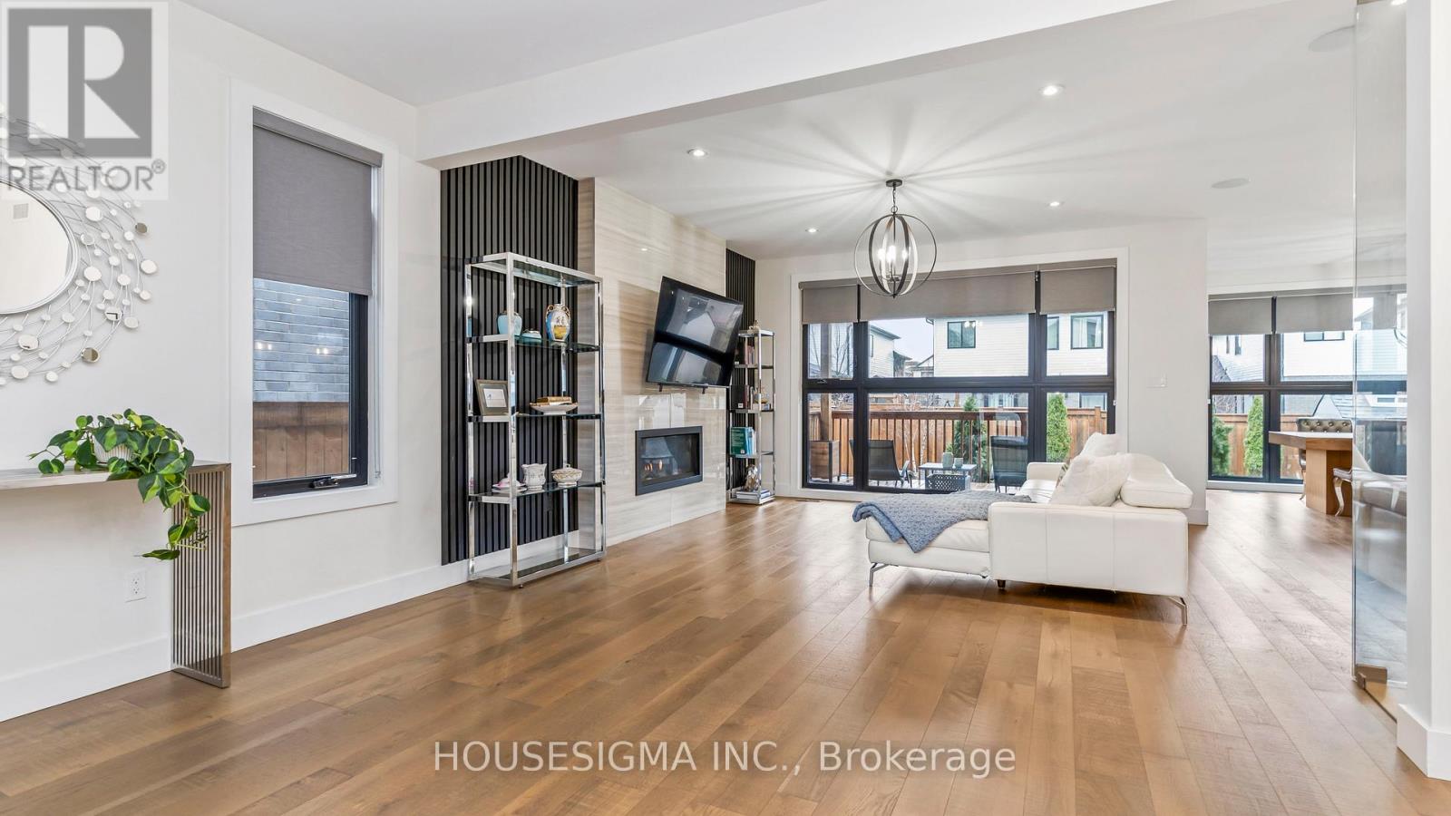 1754 Brayford Avenue, London South, Ontario  N6K 0H4 - Photo 4 - X12881332