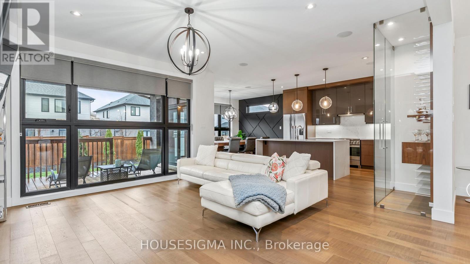 1754 Brayford Avenue, London South, Ontario  N6K 0H4 - Photo 5 - X12881332