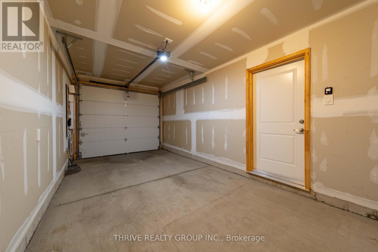 36 - 1595 Capri Crescent, London North, Ontario  N6G 3P2 - Photo 42 - X12881368