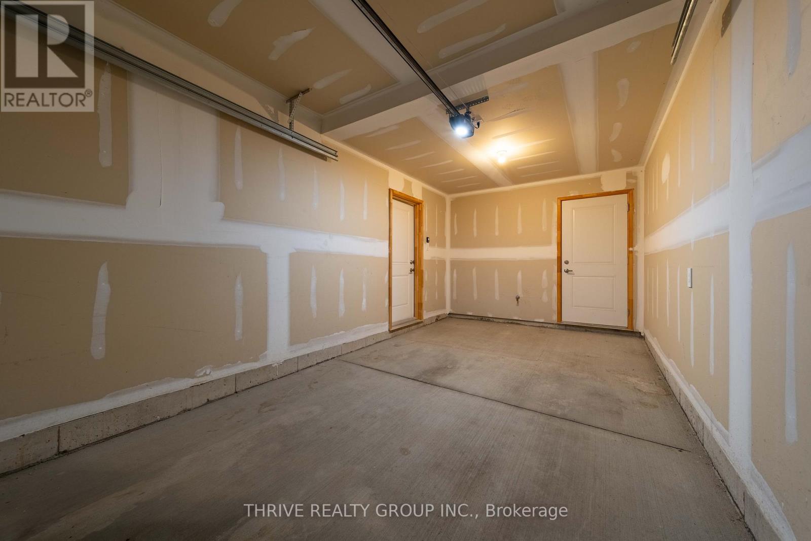 36 - 1595 Capri Crescent, London North, Ontario  N6G 3P2 - Photo 43 - X12881368