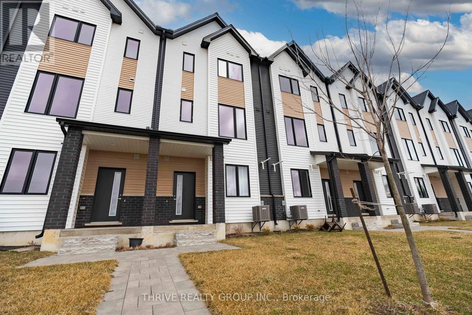 36 - 1595 Capri Crescent, London North, Ontario  N6G 3P2 - Photo 5 - X12881368