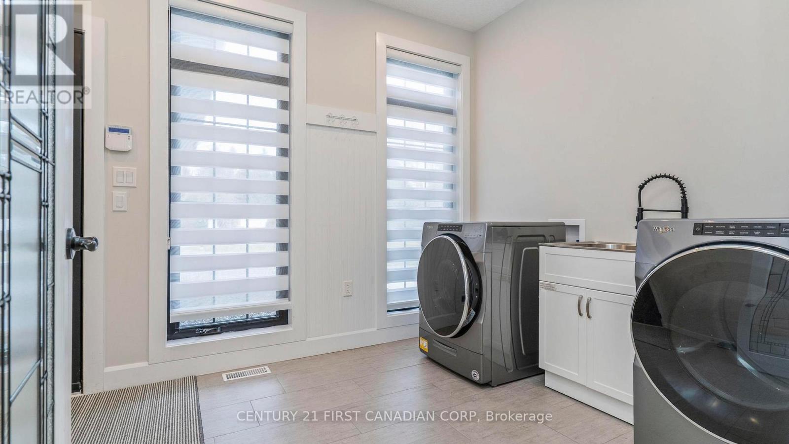 15257 Twelve Mile Road, Middlesex Centre, Ontario  N0M 2A0 - Photo 17 - X12881370