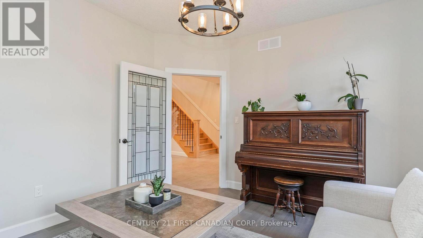 15257 Twelve Mile Road, Middlesex Centre, Ontario  N0M 2A0 - Photo 7 - X12881370