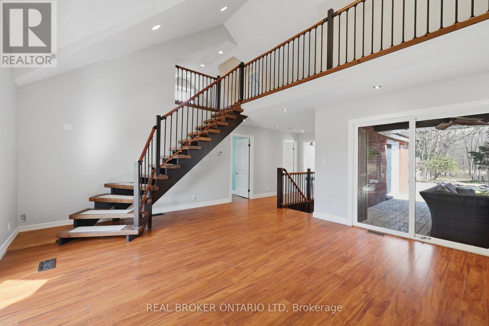 6152 Bostwick Road, Central Elgin, Ontario  N0L 2L0 - Photo 15 - X12881422