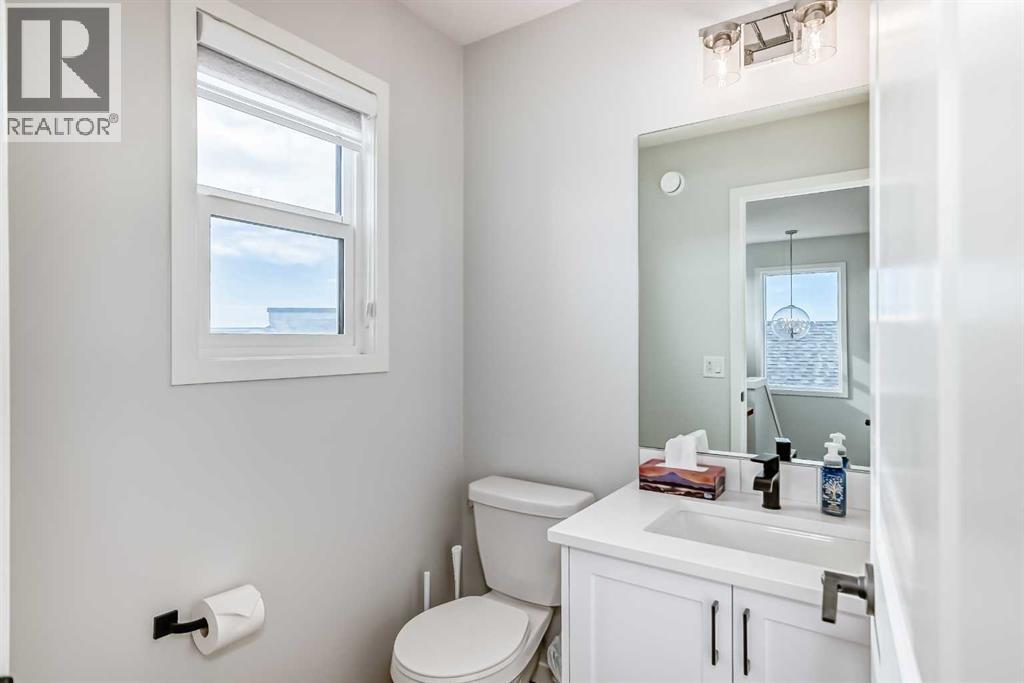 160 Lucas Common Nw, Calgary, Alberta  T3P 2B3 - Photo 35 - A2292760