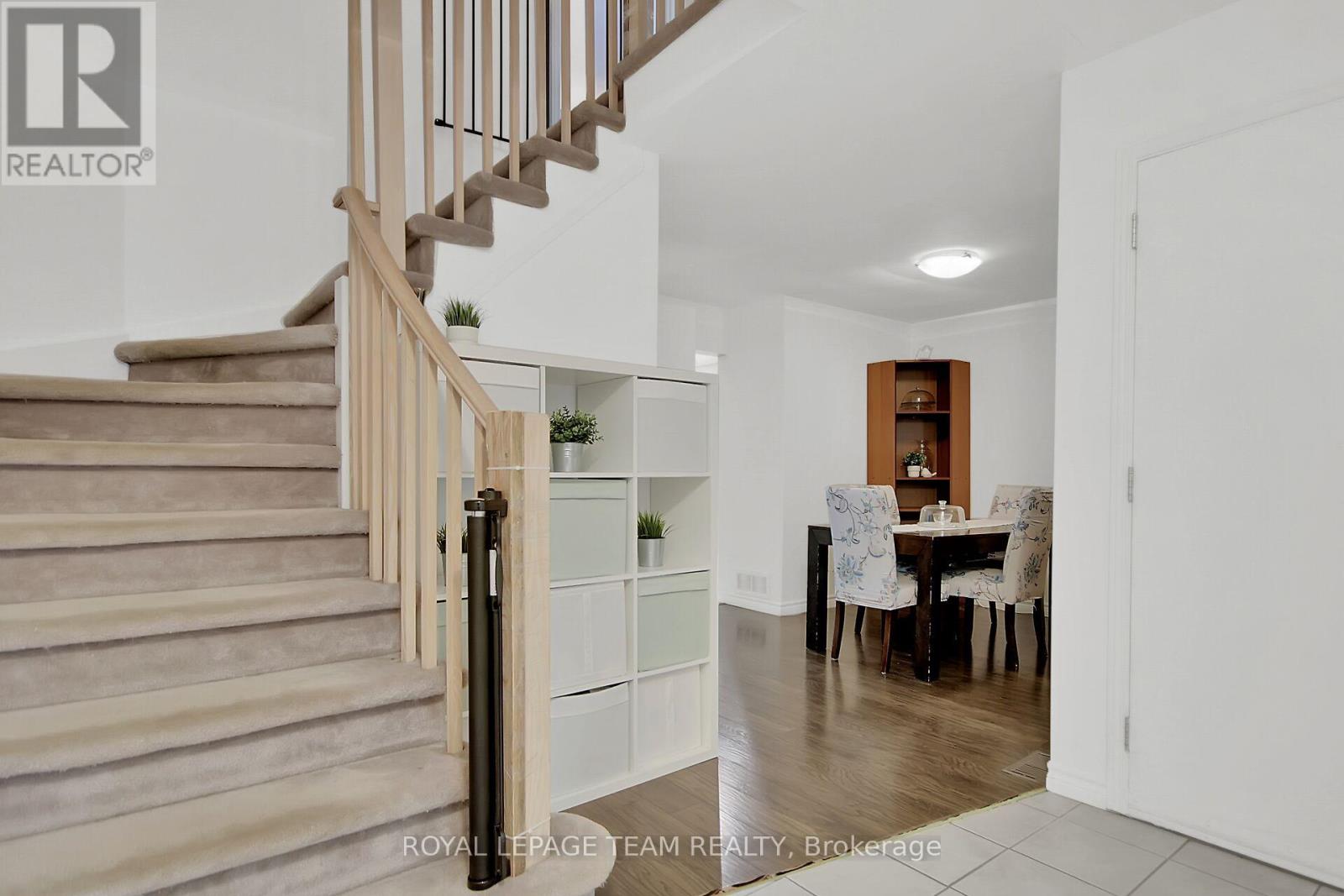 75 Inverary Drive, Ottawa, Ontario  K2K 2S1 - Photo 3 - X12881206