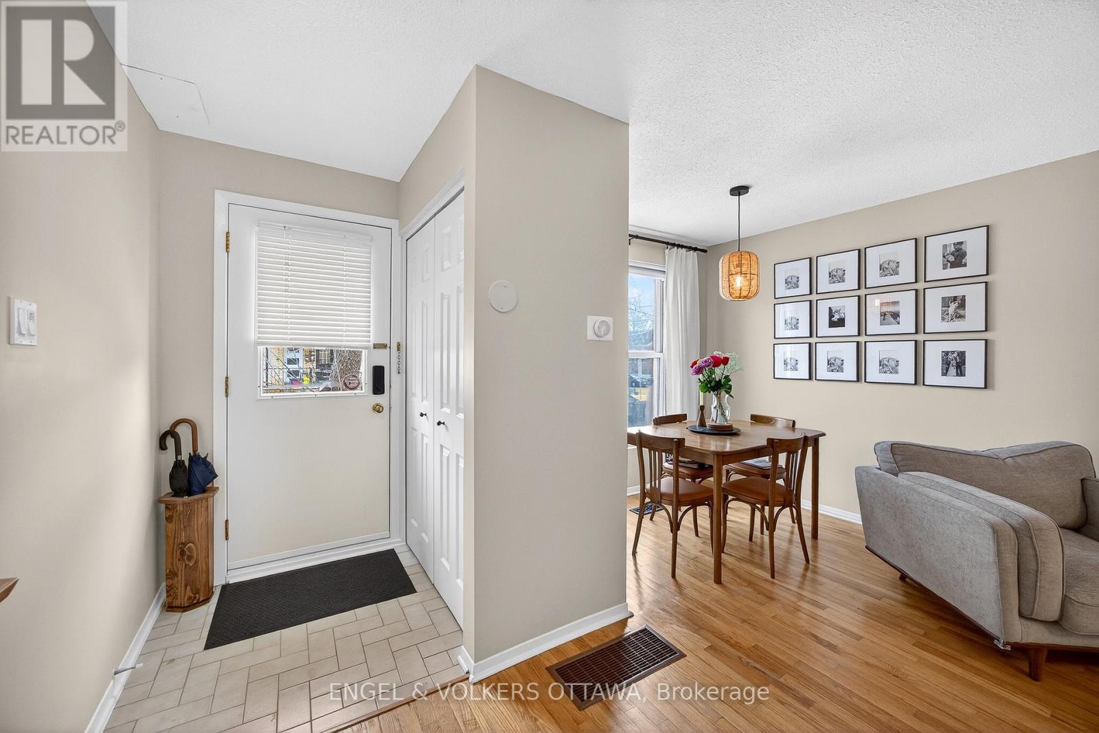 254 Percy Street, Ottawa, Ontario  K1R 6G5 - Photo 5 - X12881236