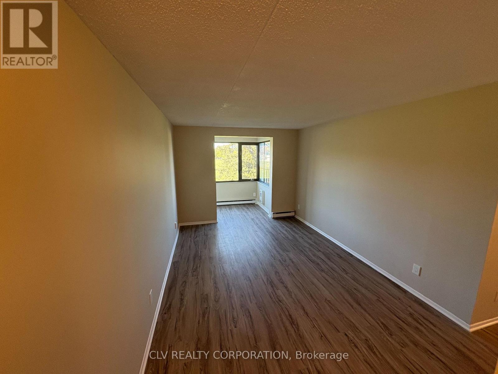 211 - 89 Stonehurst Avenue, Ottawa, Ontario  K1Y 4R6 - Photo 5 - X12881292