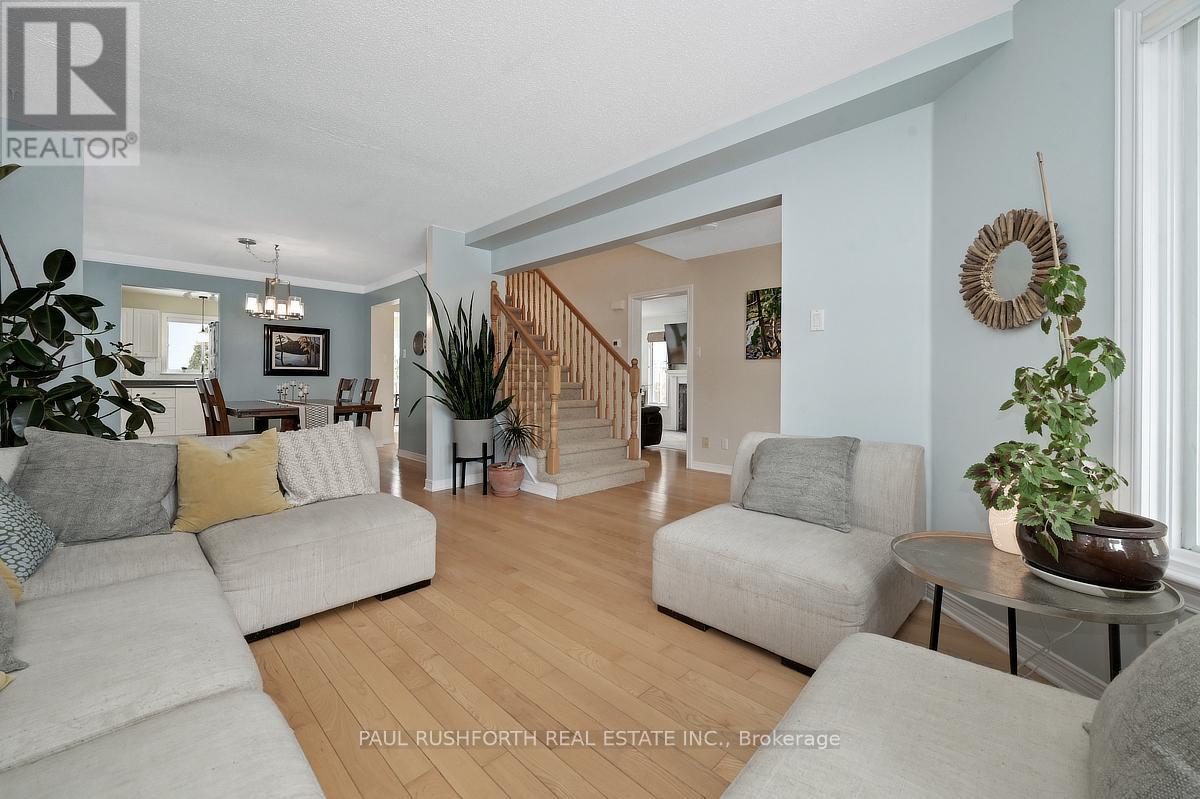 6419 Bernice Court, Ottawa, Ontario  K1C 7E5 - Photo 5 - X12881294