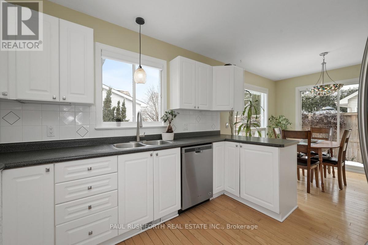 6419 Bernice Court, Ottawa, Ontario  K1C 7E5 - Photo 9 - X12881294