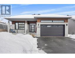 128 LYON STREET, Russell, Ontario