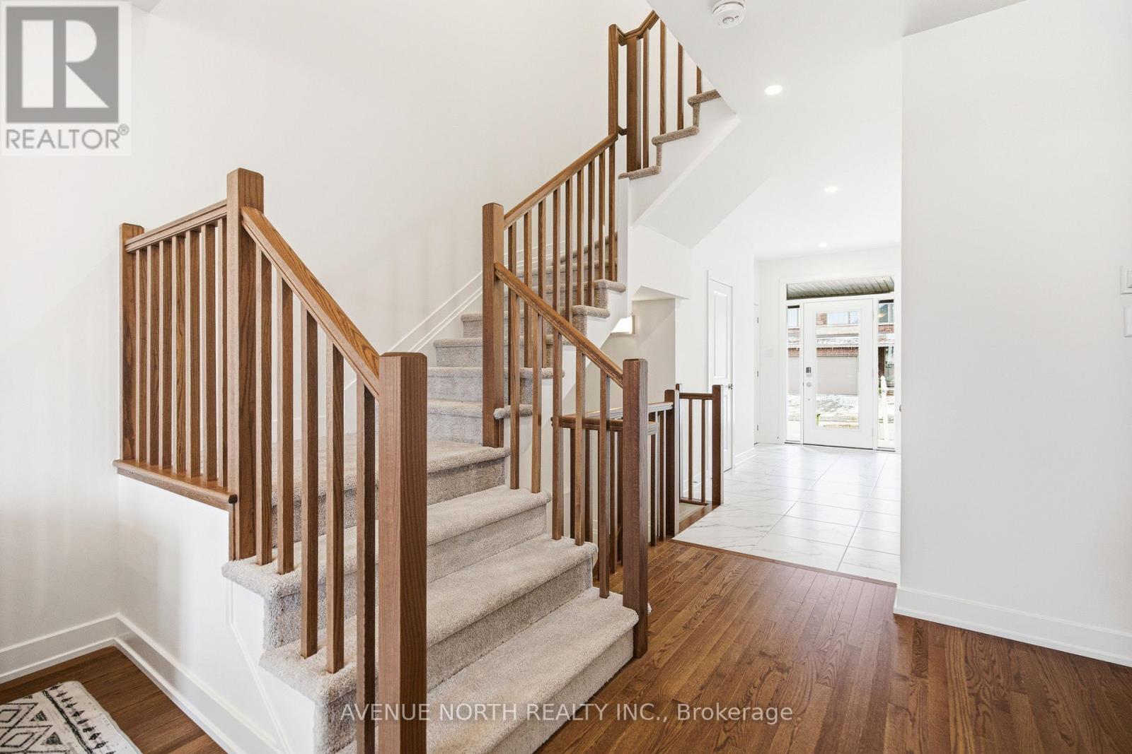 287 Finsbury Avenue, Ottawa, Ontario  K2S 1S3 - Photo 3 - X12881406